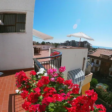 Breathtaking View Penthouse 200 Meters From The Sea Appartement *