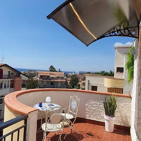 Breathtaking View Penthouse 200 Meters From The Sea Appartement