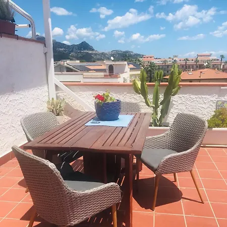 Breathtaking View Penthouse 200 Meters From The Sea Appartement *