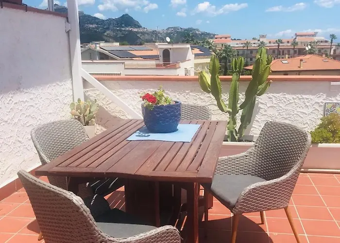 Breathtaking View Penthouse 200 Meters From The Sea アパート *